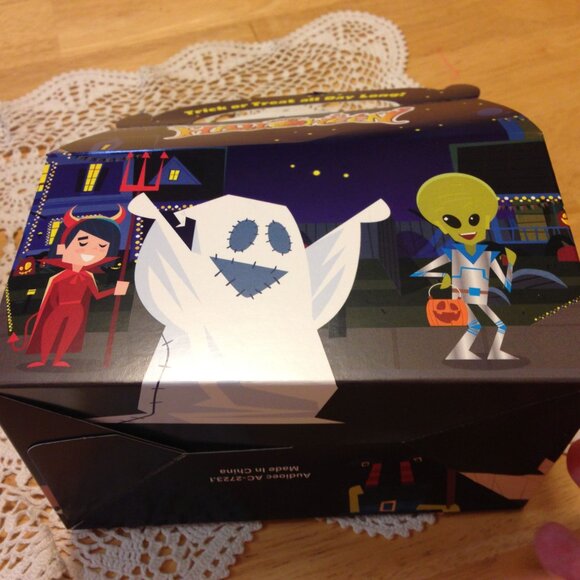 Halloween Treat boxes for handing out holiday goodies, 24 boxes - Picture 5 of 6